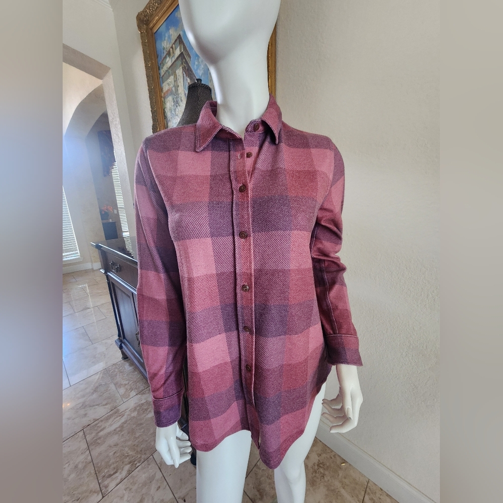 Worn Once-Soft Plaid Button-Up Shirt in Mauve, Pink and Plum!🍑🍇